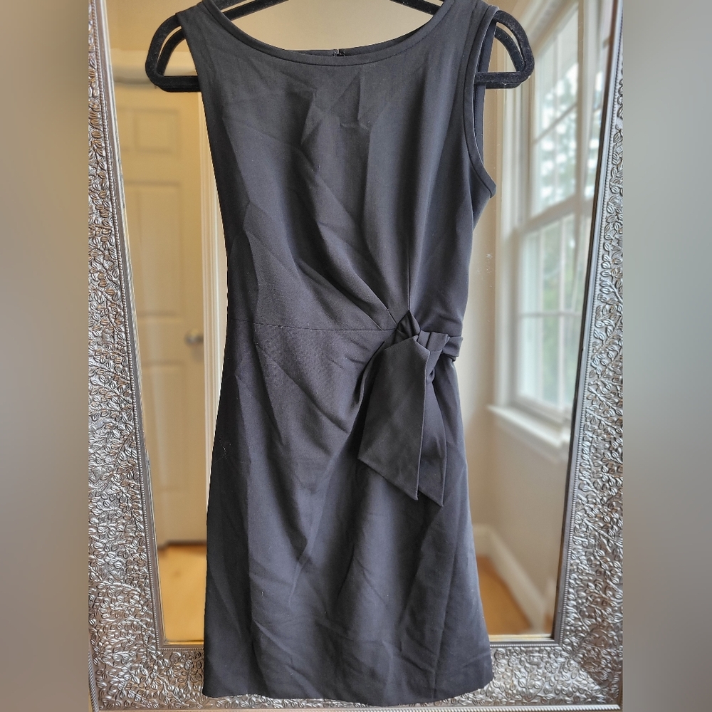 Ann Klein Perfect‎ Black Sleeveless Dress With Tie.